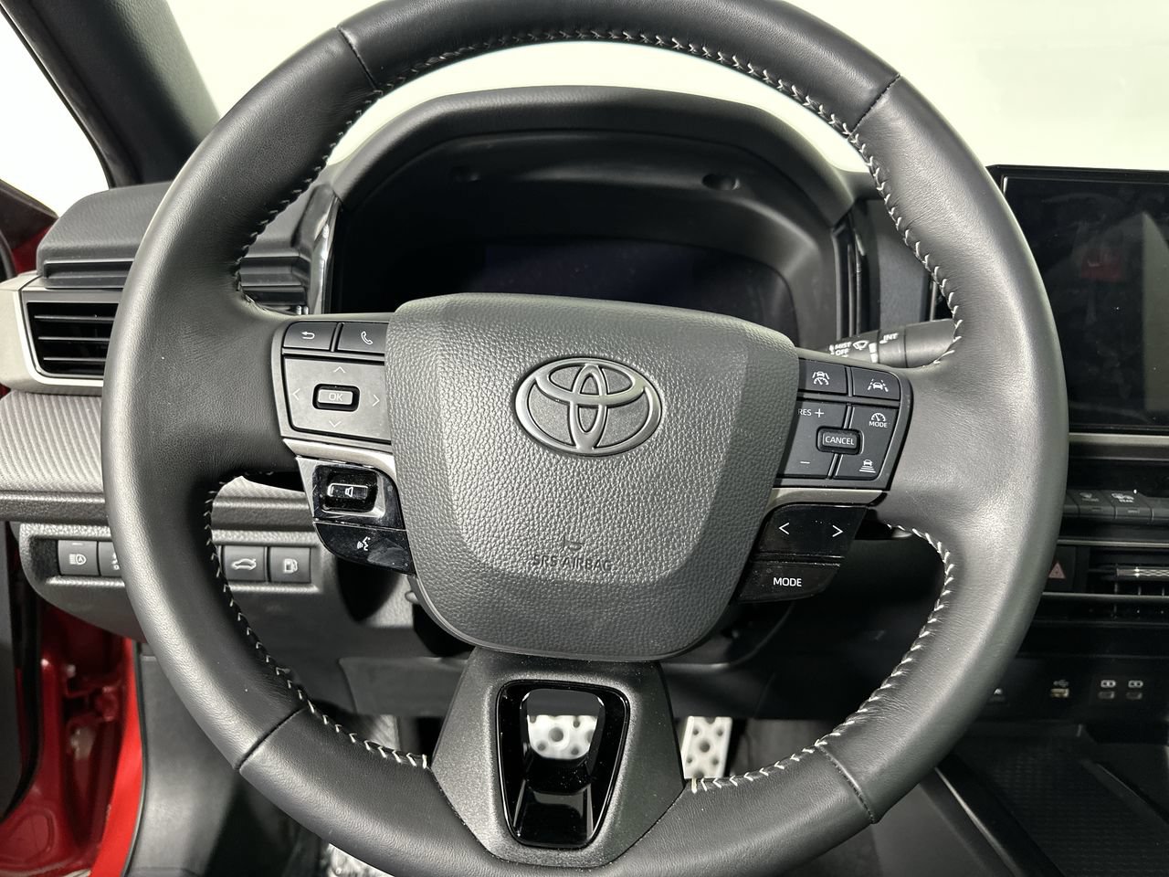 Used 2025 Toyota Camry SE w/ Multimedia Upgrade Package FWD image 6