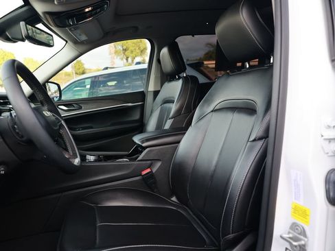 Used 2023 Jeep Grand Cherokee L Limited w/ Luxury Tech Group II RWD image 17