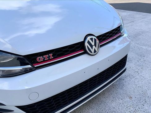 Used 2019 Volkswagen GTI S FWD image 33