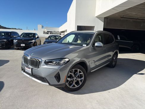 Used 2023 BMW X3 sDrive30i w/ Premium Package image 3