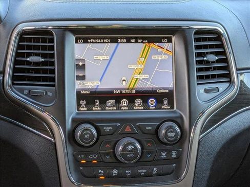 Used 2017 Jeep Grand Cherokee Overland image 14