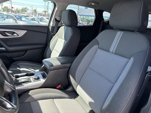 Certified 2025 Chevrolet Blazer LT image 17