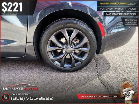 Used 2019 Chrysler Pacifica Touring-L w/ Advanced Safetytec Group FWD image 19