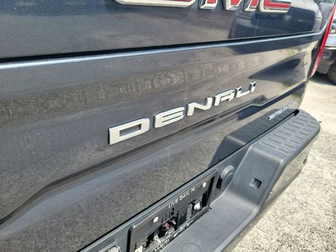 Used 2021 GMC Sierra 1500 Denali w/ Denali Ultimate Package AWD/4WD image 9
