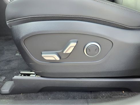 New 2026 Hyundai Ioniq 9 SEL image 17