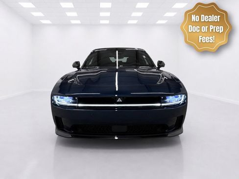 Used 2024 Dodge Charger Daytona Scat Pack w/ Plus Group AWD/4WD image 2