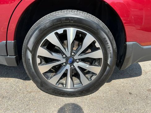 Used 2017 Subaru Outback 2.5i Limited AWD/4WD image 7