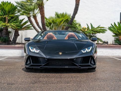 Used 2023 Lamborghini Huracan EVO AWD/4WD image 5