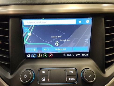 Certified 2023 GMC Acadia Denali w/ Denali Ultimate Package image 15