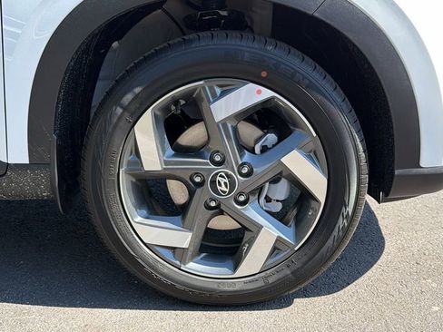 New 2026 Hyundai Venue SEL FWD image 13