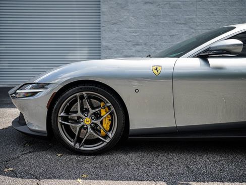 Used 2021 Ferrari Roma image 10