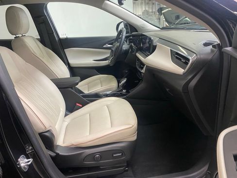 Used 2024 Buick Encore GX Avenir w/ Avenir Convenience Package FWD image 11