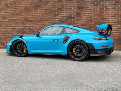 Used 2018 Porsche 911 GT2 RS image 2