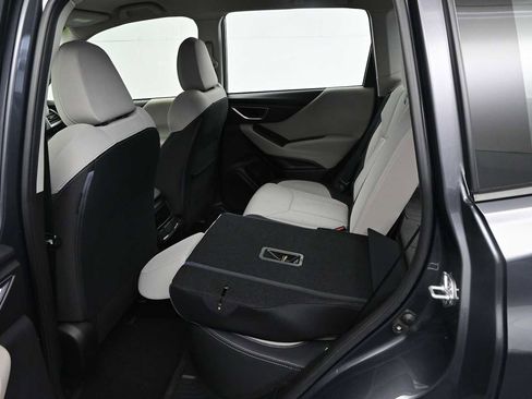 Used 2023 Subaru Forester AWD/4WD image 45