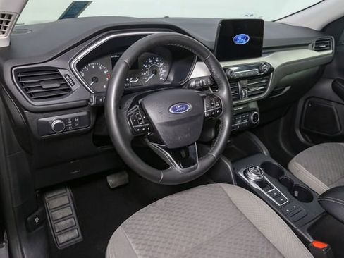 Used 2022 Ford Escape SE w/ Cold Weather Package AWD/4WD image 19