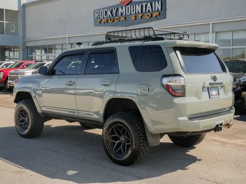 Used 2022 Toyota 4Runner Trail Special Edition AWD/4WD image 11