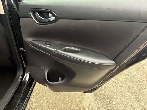 Used 2017 Nissan Sentra S FWD image 23