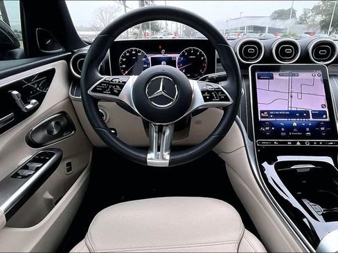 Used 2024 Mercedes-Benz C 300 Sedan image 8