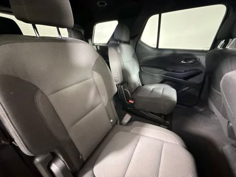 Used 2023 Chevrolet Traverse LT FWD image 31