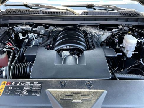 Used 2018 Chevrolet Silverado 1500 LT w/ All Star Edition image 28