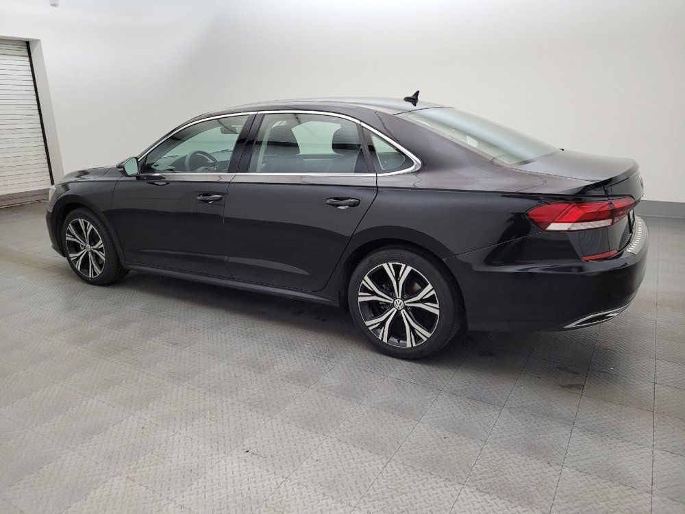 Used 2021 Volkswagen Passat 2.0T SE FWD image 3