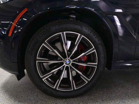 Certified 2025 BMW X6 xDrive40i w/ Premium Package AWD/4WD image 5