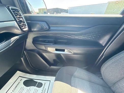Used 2024 Ford Ranger XLT AWD/4WD image 24
