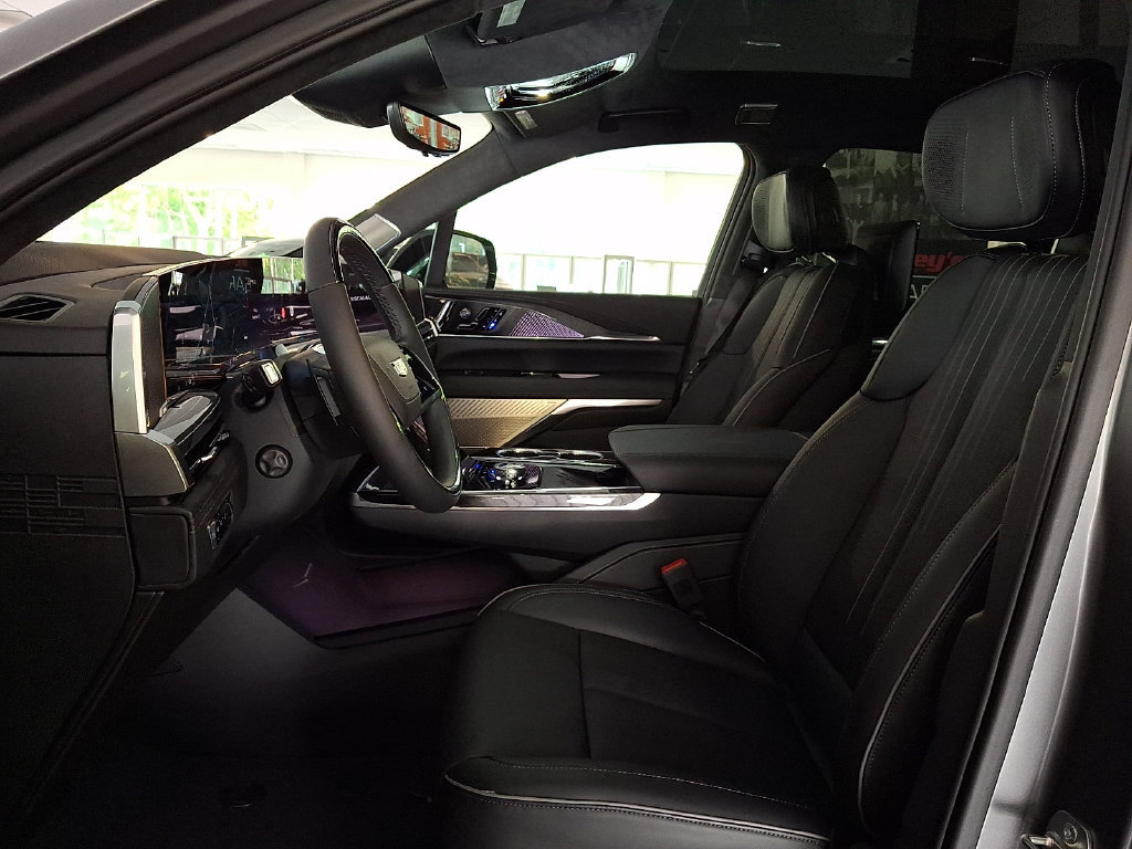 New 2026 Cadillac Escalade IQ Sport 2 AWD/4WD image 7