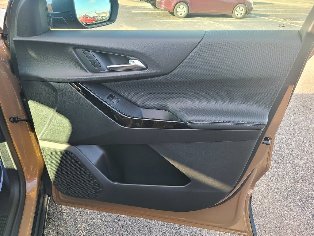 New 2027 Chevrolet Equinox LT AWD/4WD image 24