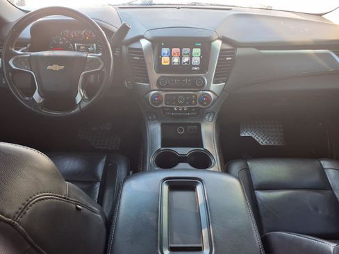 Used 2019 Chevrolet Suburban LT w/ Luxury Package image 9