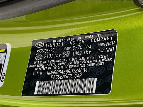 Certified 2024 Hyundai Venue SE image 30