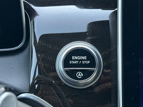 Used 2023 Mercedes-Benz GLC 300 image 33