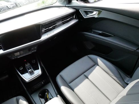 Used 2024 Audi Q4 e-tron Premium Plus w/ Premium Plus AWD/4WD image 11