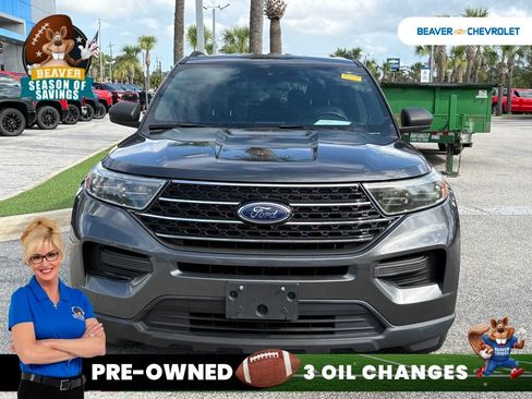 Used 2020 Ford Explorer XLT RWD image 2