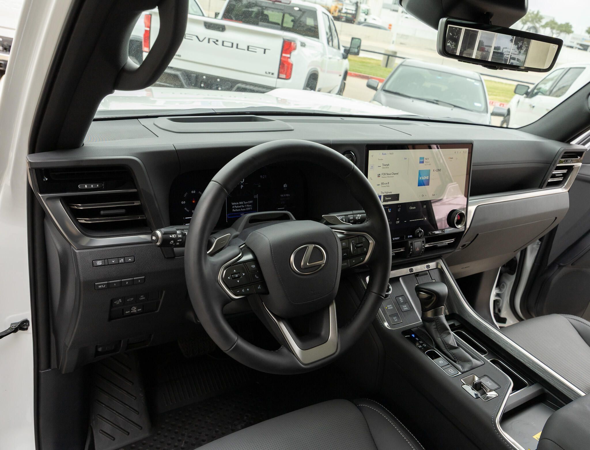 Used 2026 Lexus GX 550 w/ Accessory Package (2T) AWD/4WD image 18