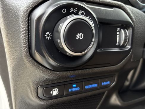 Used 2023 Jeep Wrangler Unlimited Sahara w/ Cold Weather Group image 23