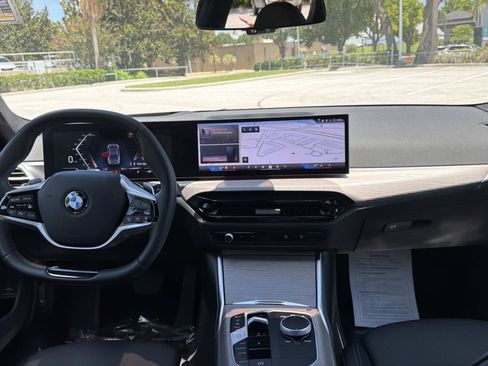 Used 2025 BMW 330i Sedan RWD image 14