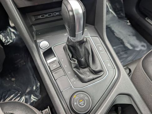 Used 2019 Volkswagen Tiguan SEL Premium AWD/4WD image 21