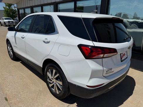 Used 2023 Chevrolet Equinox LT AWD/4WD image 10