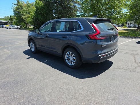 Used 2023 Honda CR-V LX image 5