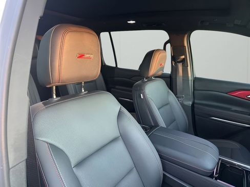 Used 2025 Chevrolet Traverse Z71 w/ Enhanced Driving Package image 15