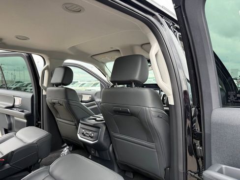 New 2026 Ford Expedition Active RWD image 19