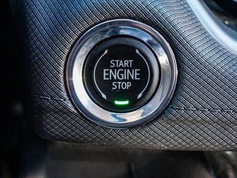 Used 2025 Chevrolet TrailBlazer LT image 39