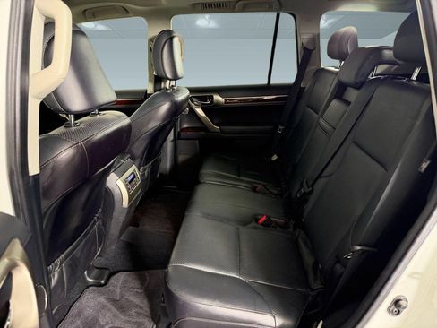 Used 2016 Lexus GX 460 Luxury AWD/4WD image 22