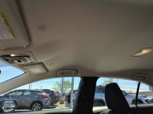 Certified 2025 Toyota Corolla LE image 21