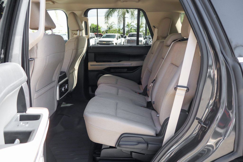 Used 2022 Ford Expedition XLT AWD/4WD image 39