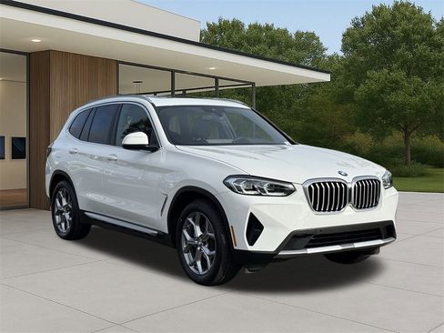 Certified 2023 BMW X3 sDrive30i w/ Premium Package image 4