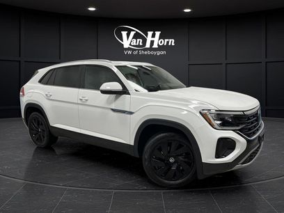 Certified 2025 Volkswagen Atlas Cross Sport SE w/ Panoramic Sunroof Package