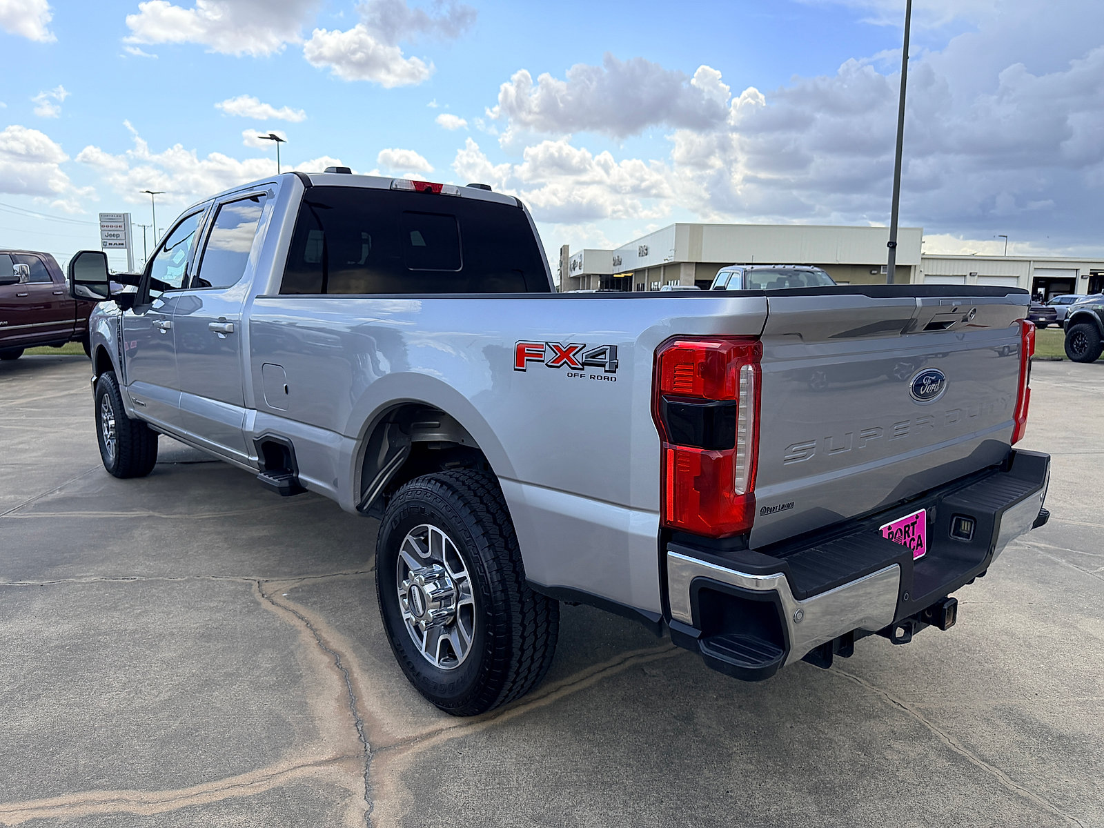 Used 2024 Ford F350 Lariat w/ FX4 Off-Road Package AWD/4WD image 5