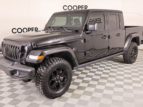 Used 2023 Jeep Gladiator Willys image 10